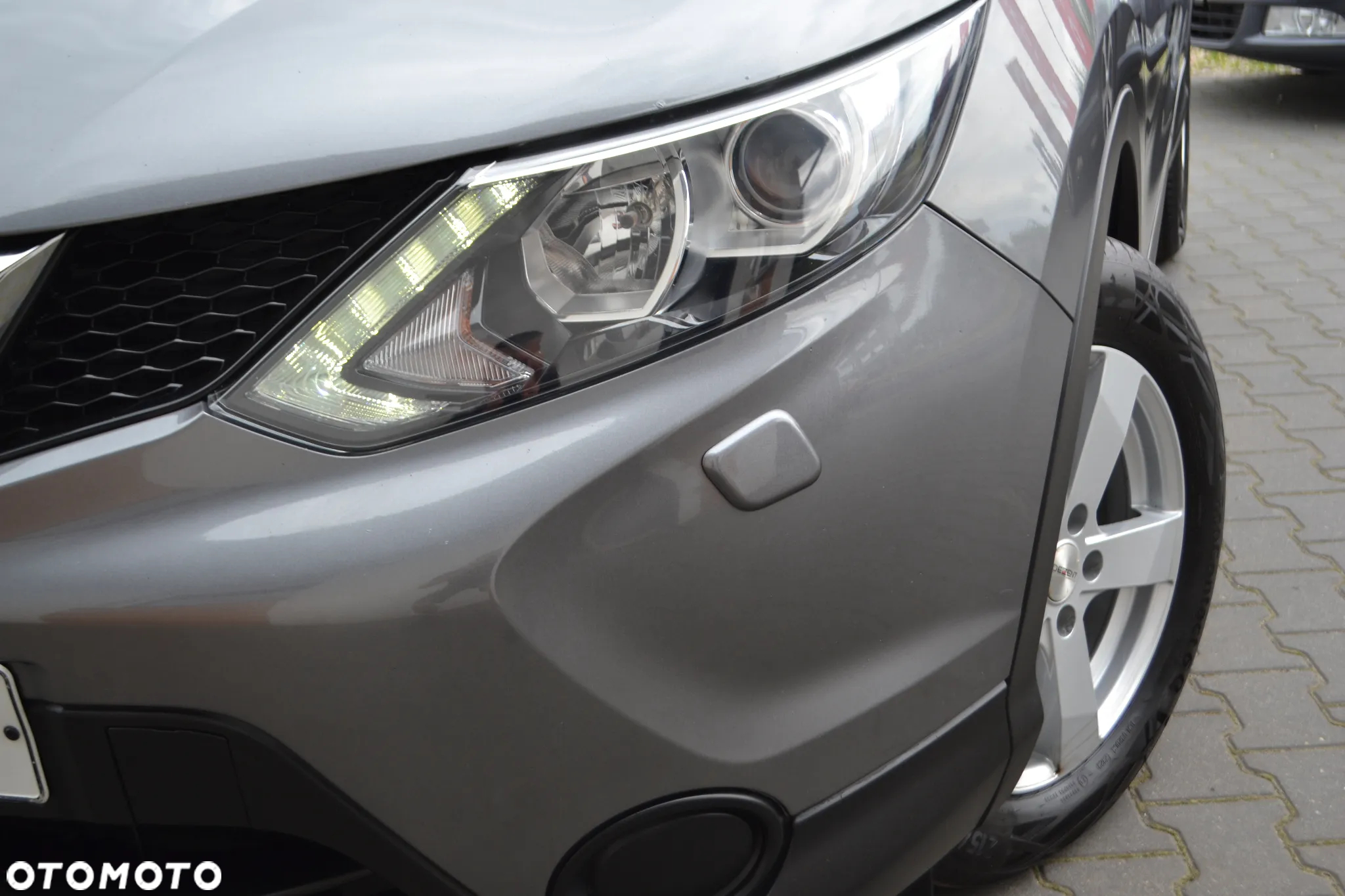 Nissan Qashqai - 11