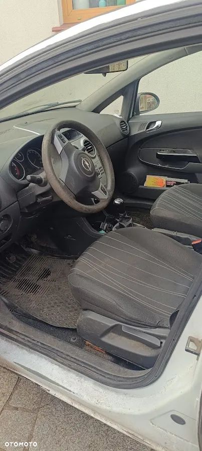 Opel Corsa - 6