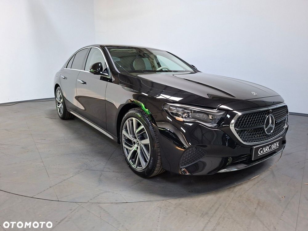 Mercedes-Benz Klasa E - 9