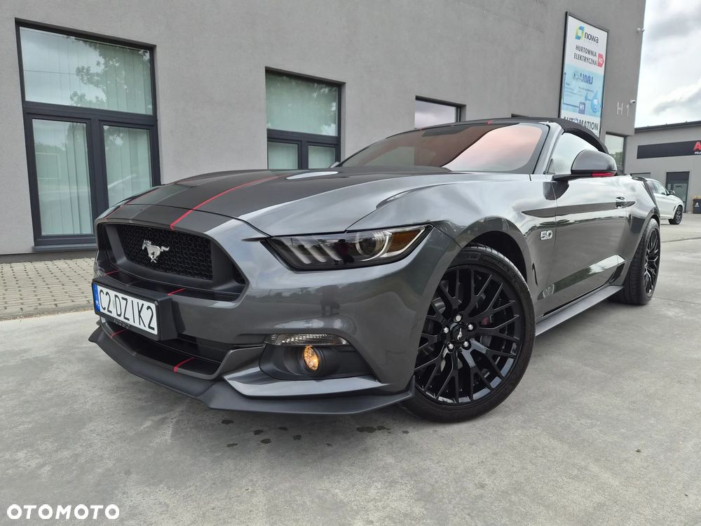 Ford Mustang - 4