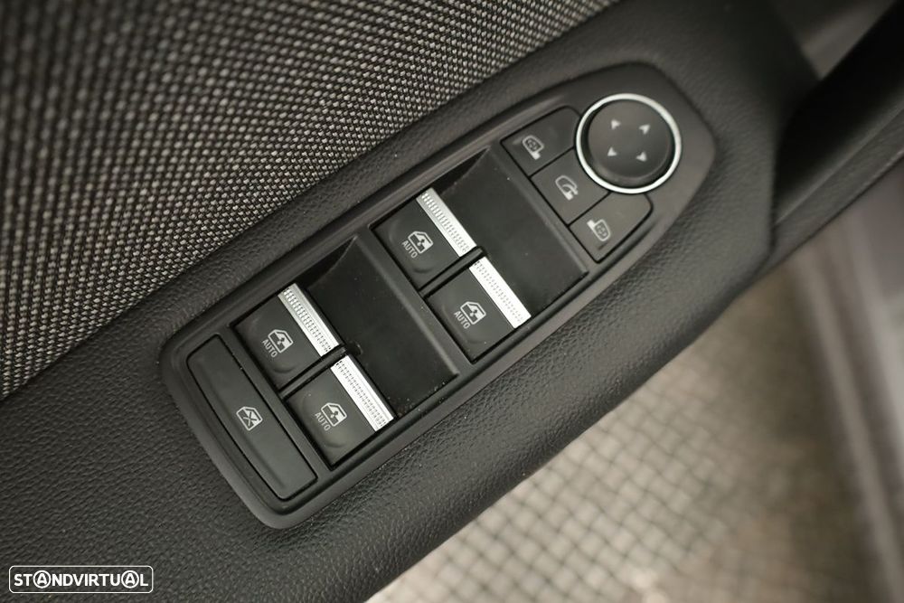 Renault Captur 1.0 TCe Techno Bi-Fuel - 20