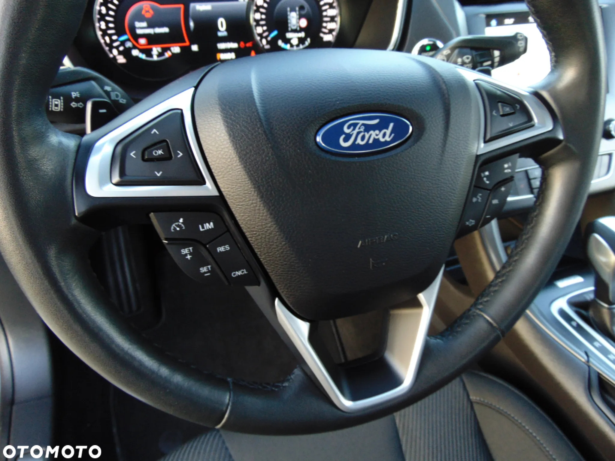 Ford Mondeo 2.0 EcoBoost Start-Stopp Autom Titanium - 15