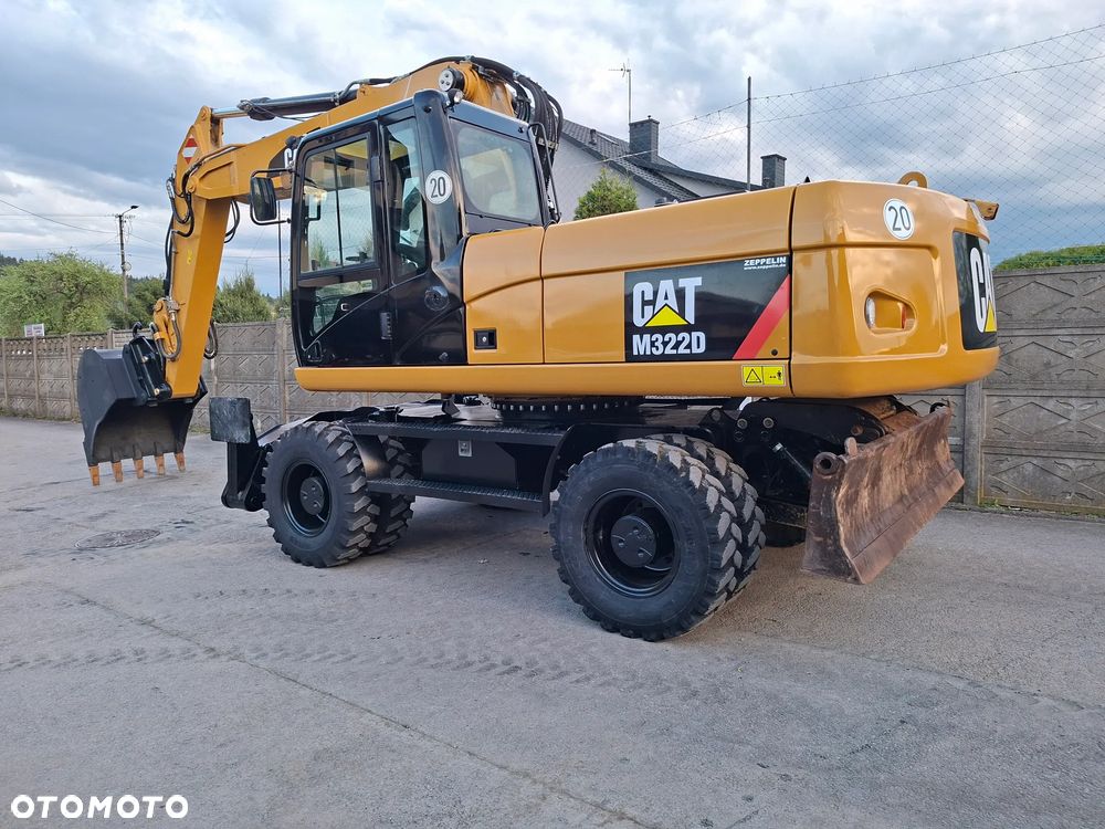 Caterpillar CAT M 322 D - 7