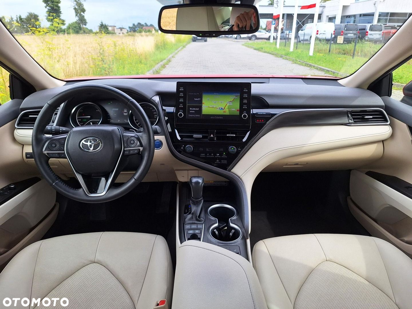 Toyota Camry - 14