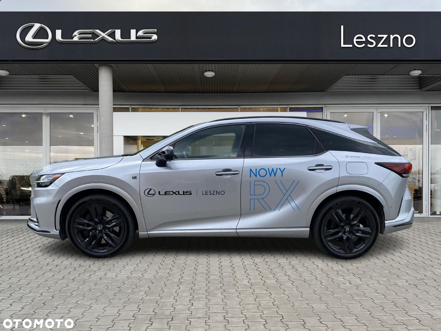 Lexus RX - 9