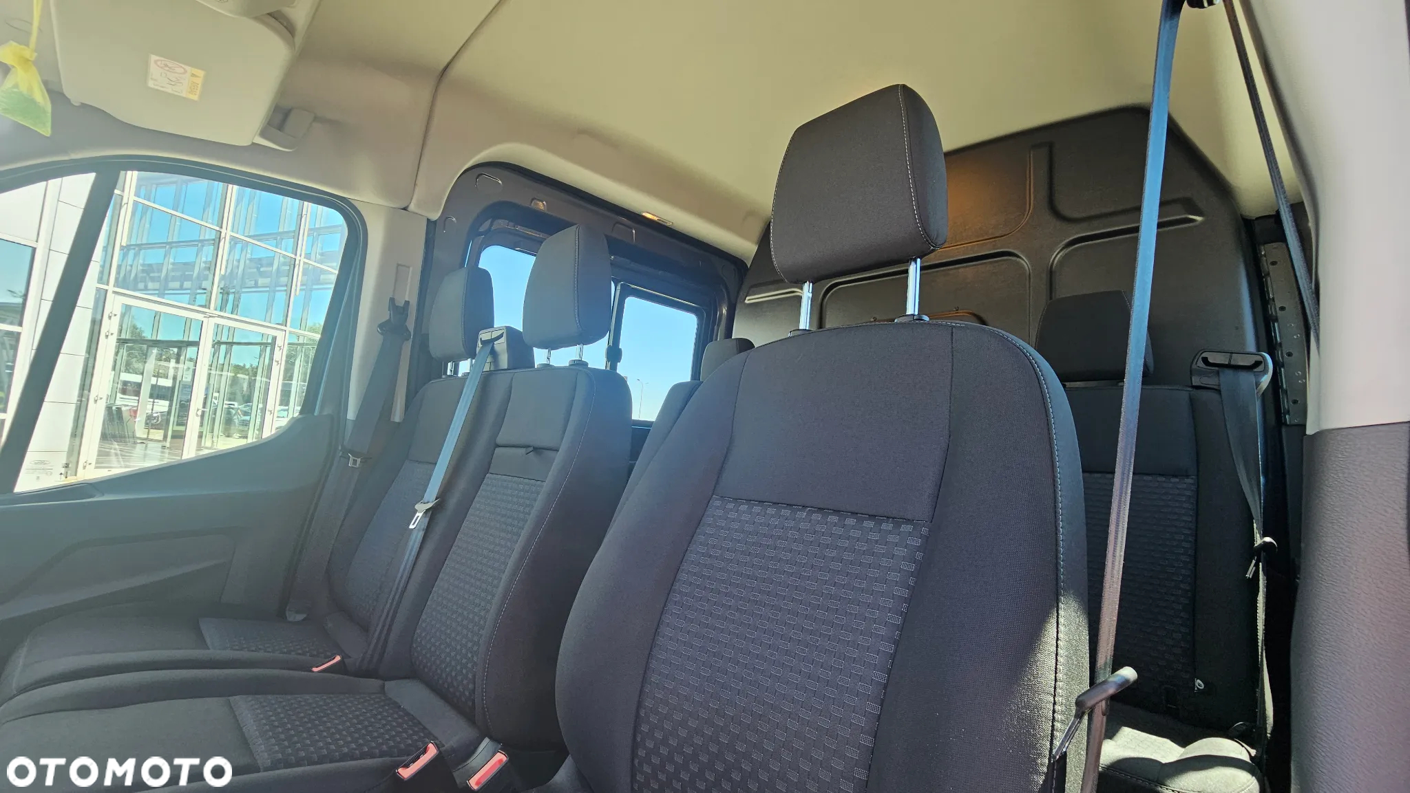 Ford Transit - 12