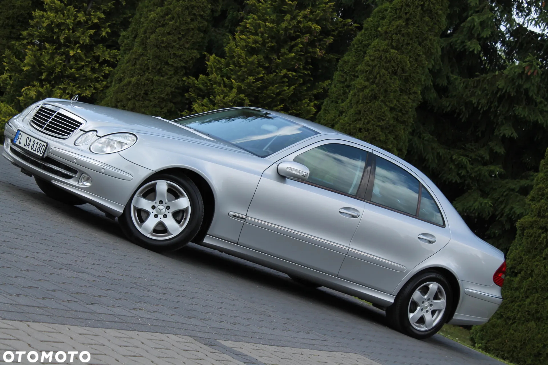 Mercedes-Benz Klasa E 240 4-Matic Avantgarde - 2