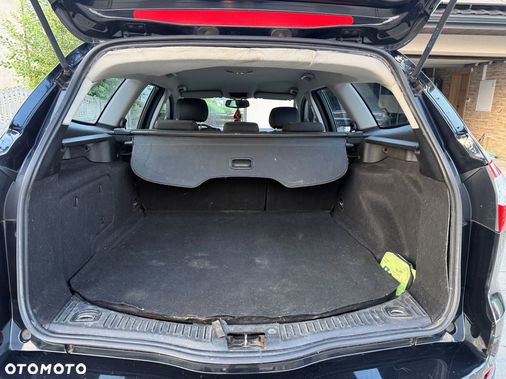 Ford Mondeo 1.8 TDCi Trend - 15