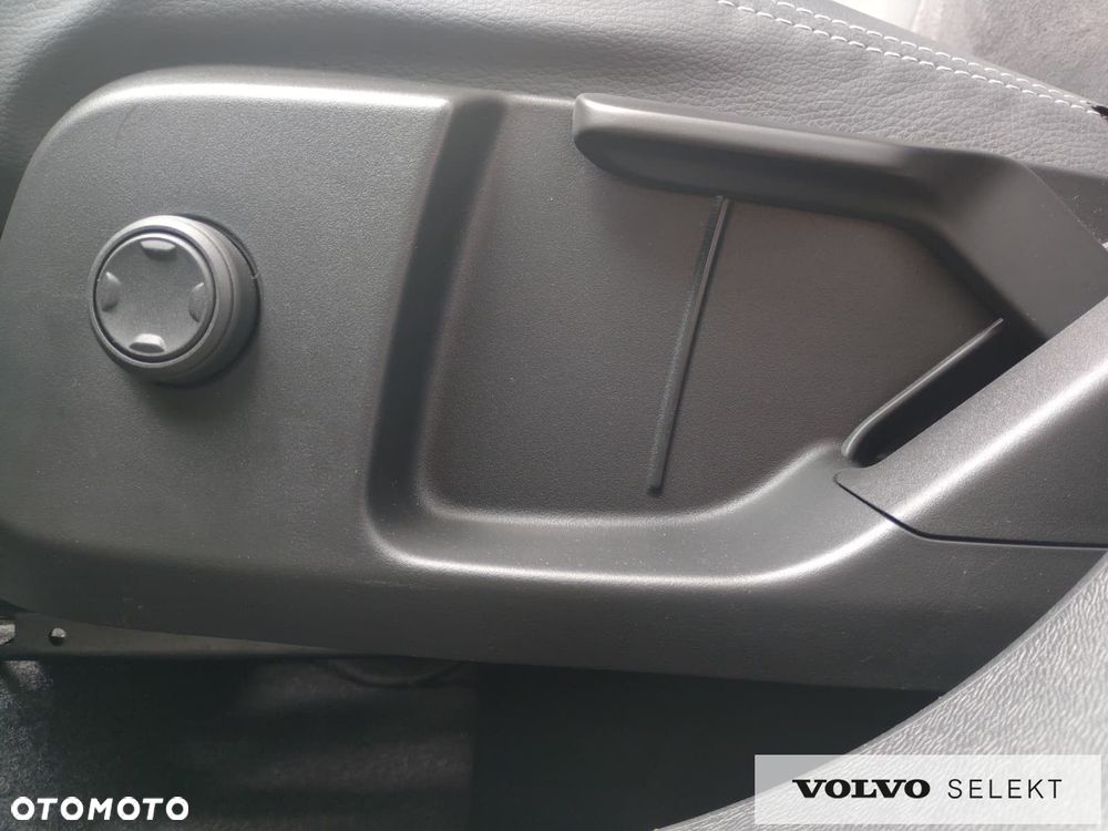 Volvo XC 40 - 13