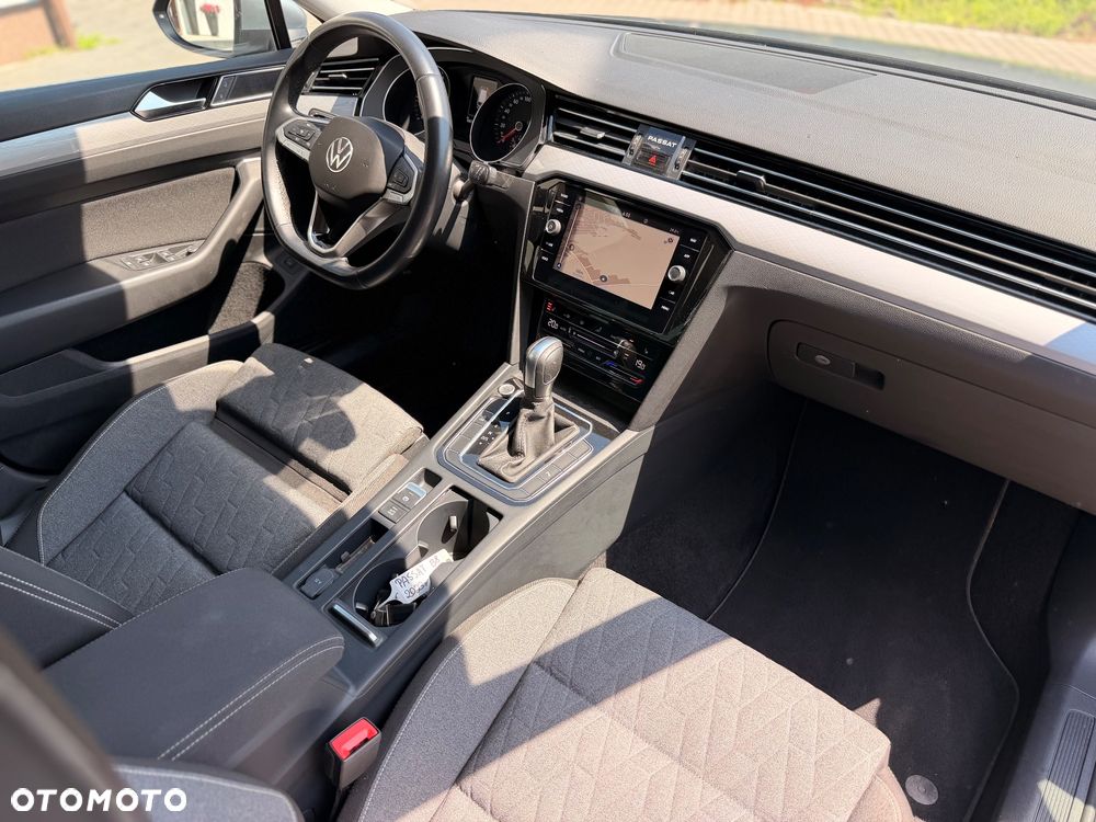 Volkswagen Passat 2.0 TDI SCR DSG Elegance - 23