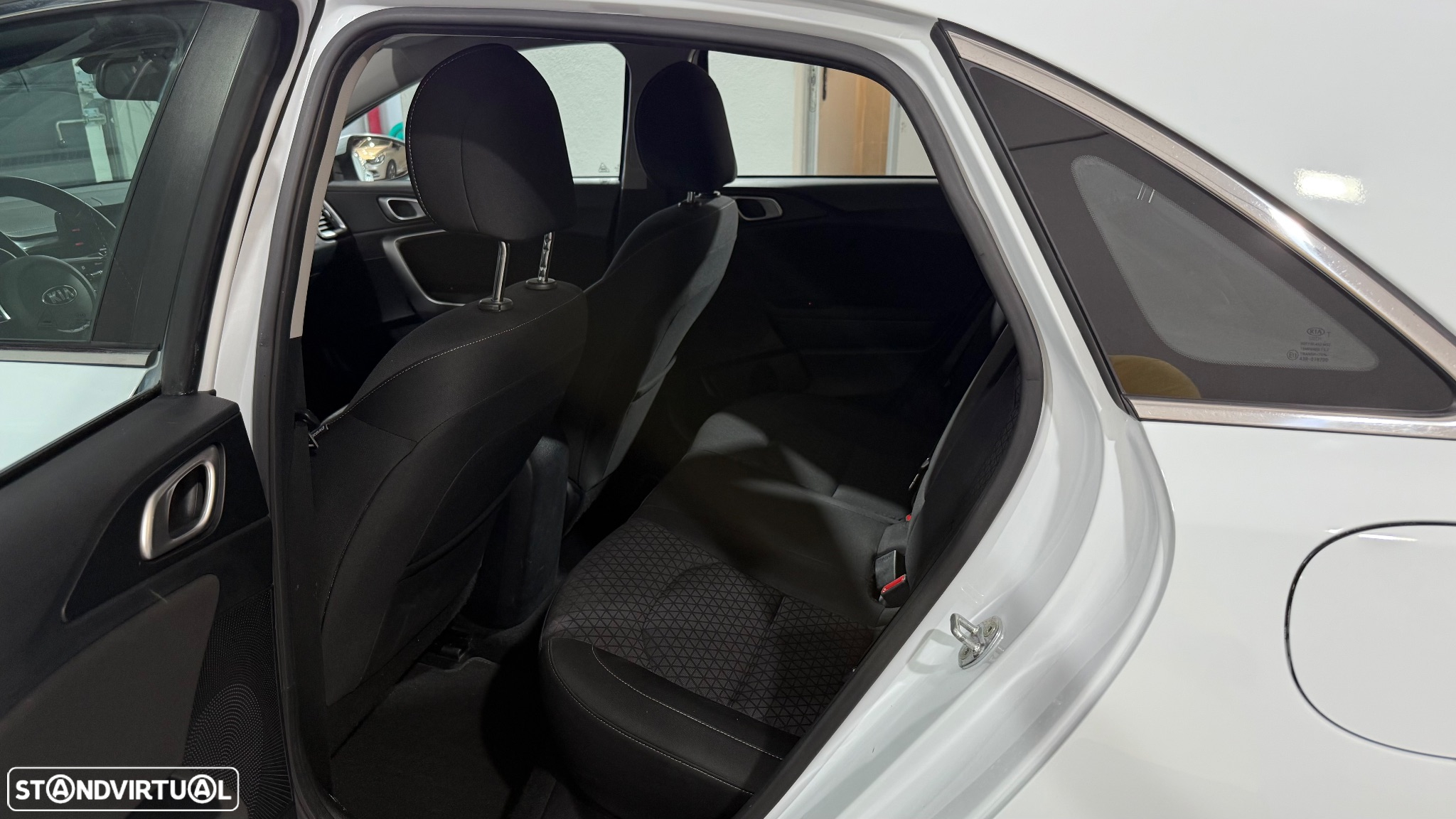 Kia Ceed 1.0 T-GDI Urban - 13