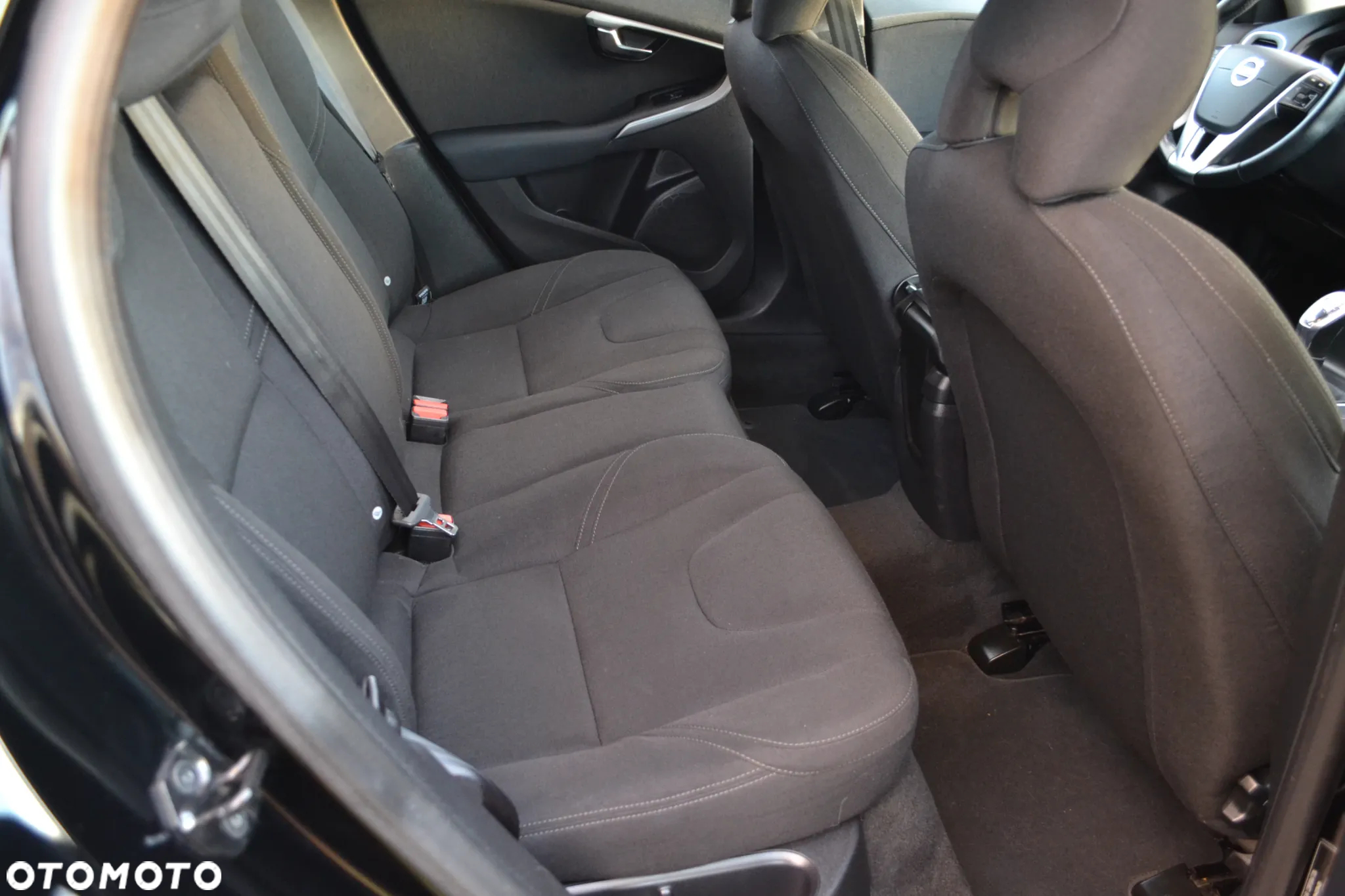 Volvo V40 D2 Kinetic - 23