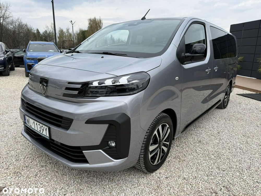Peugeot Traveller - 1