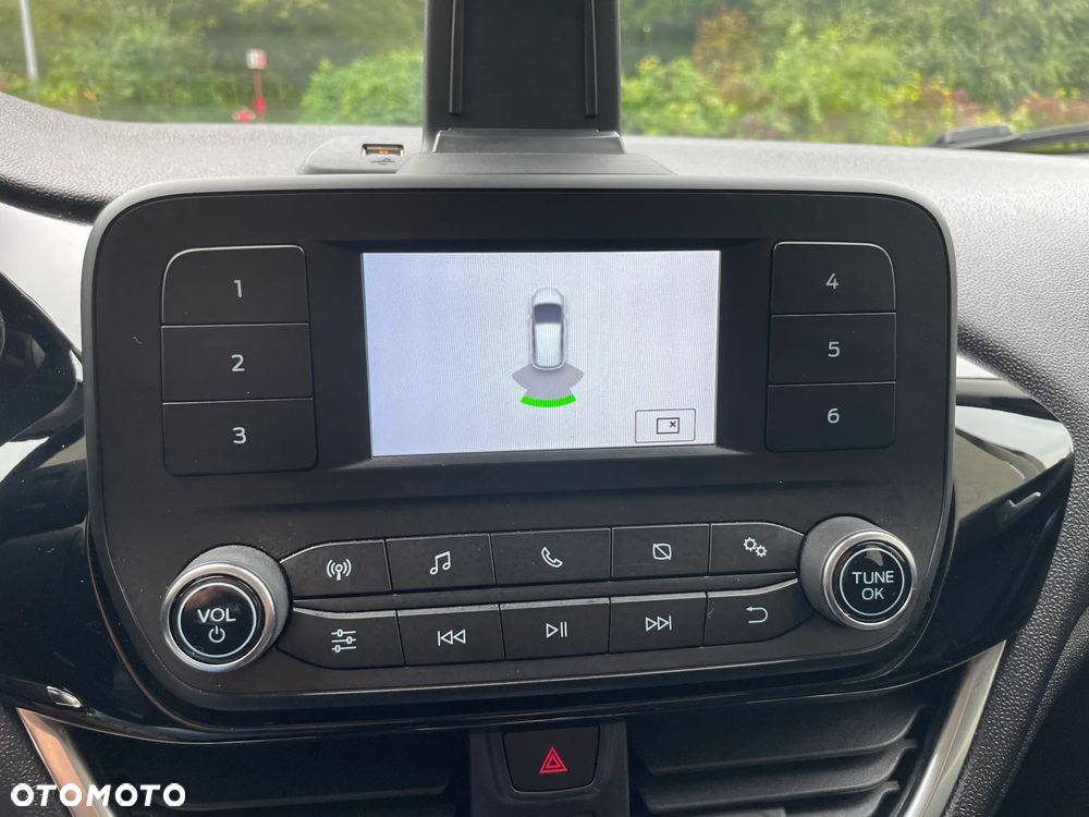 Ford Fiesta 1.1 Trend - 14