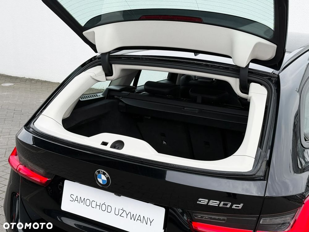 BMW Seria 3 320d - 10
