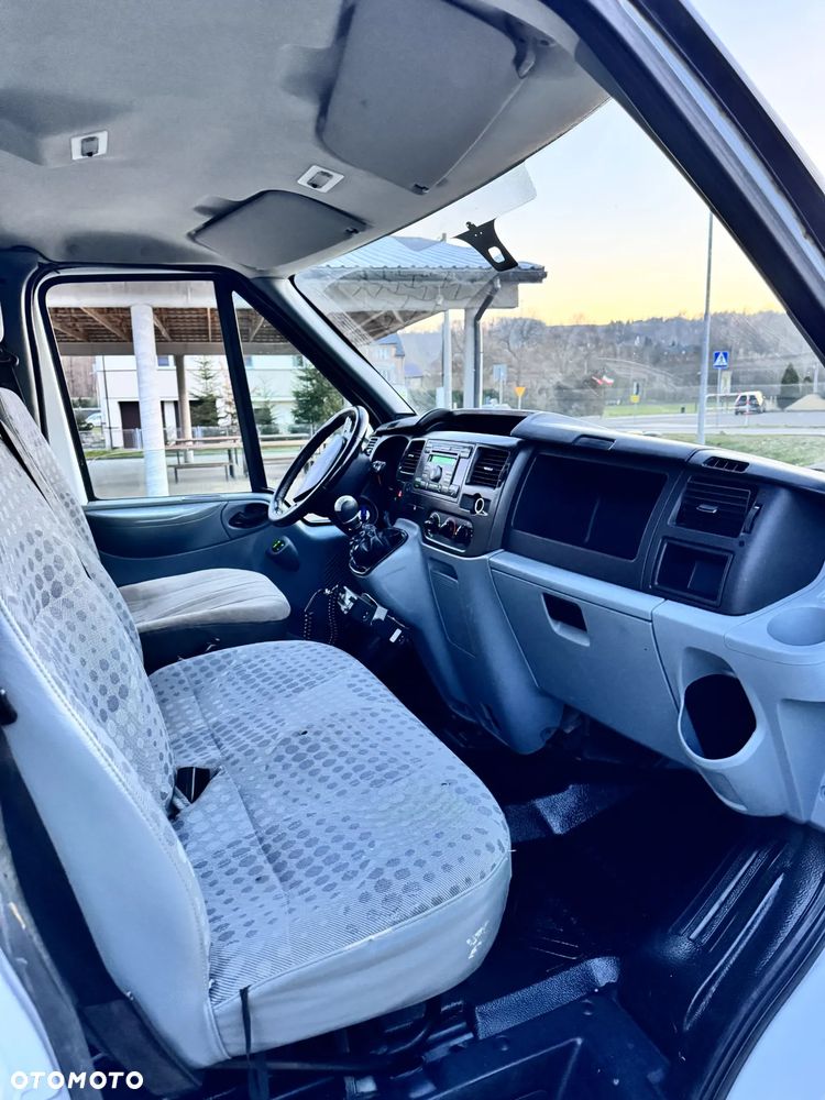 Ford Transit - 16