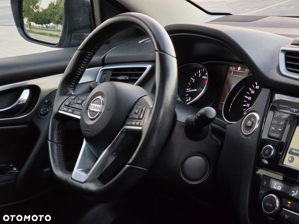 Nissan Qashqai 1.2 DIG-T N-Connecta - 19