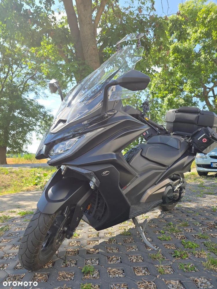 Kymco AK 550 - 1