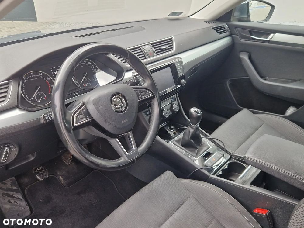 Skoda Superb 1.4 TSI ACT Ambition - 4