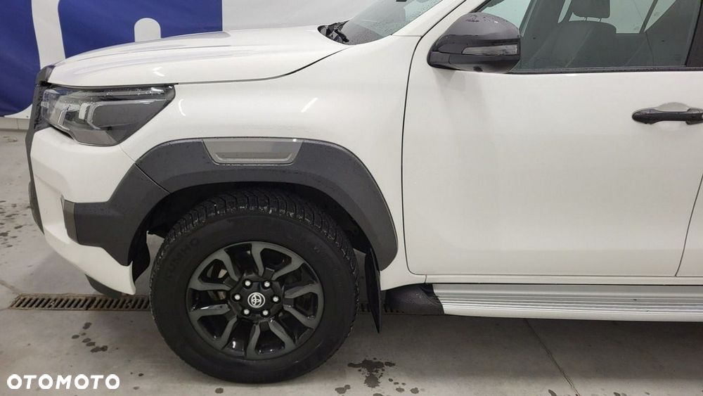 Toyota Hilux - 10