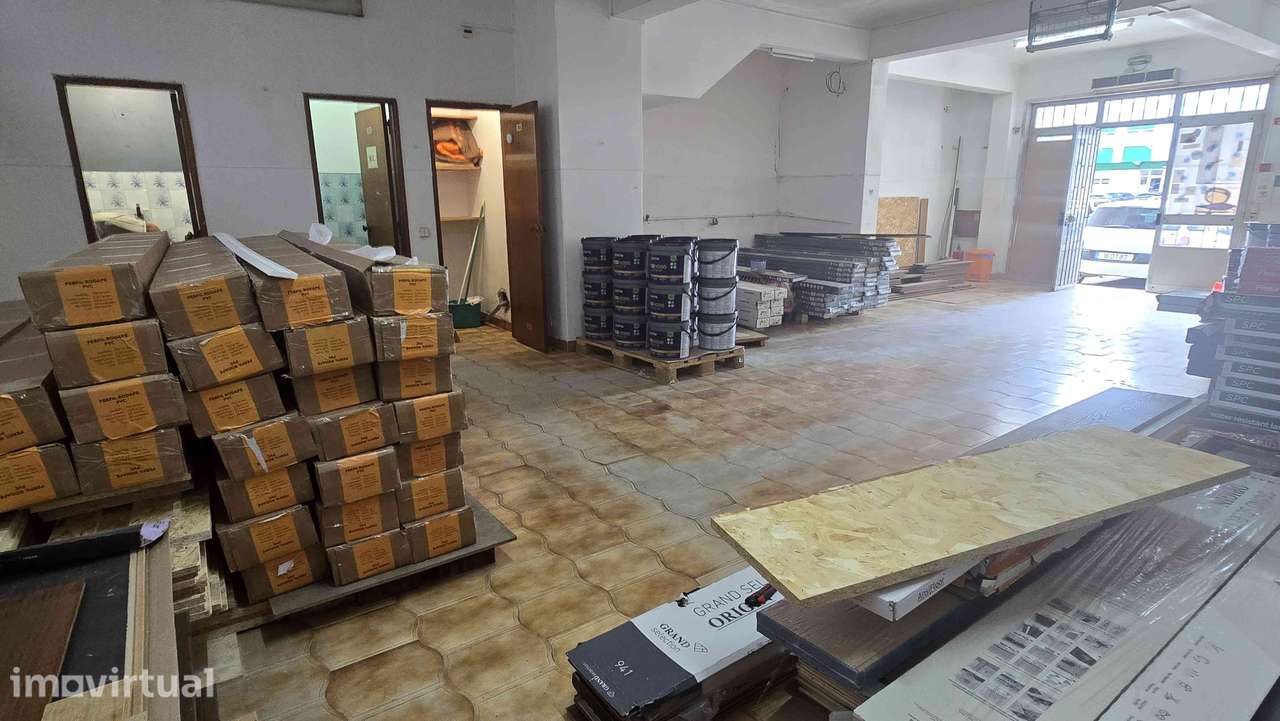 armazèm de 95m² com montra, estacionamento e ar condicionado - Grande imagem: 4/8