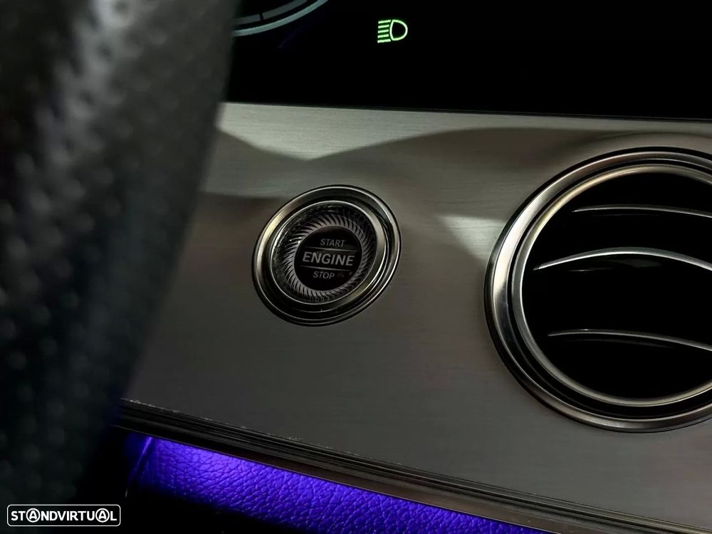 Mercedes-Benz E 300 de 9G-TRONIC AMG Line - 27