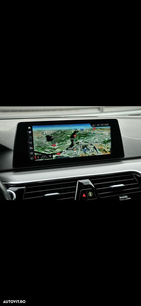 BMW Seria 5 530d xDrive Aut. - 10