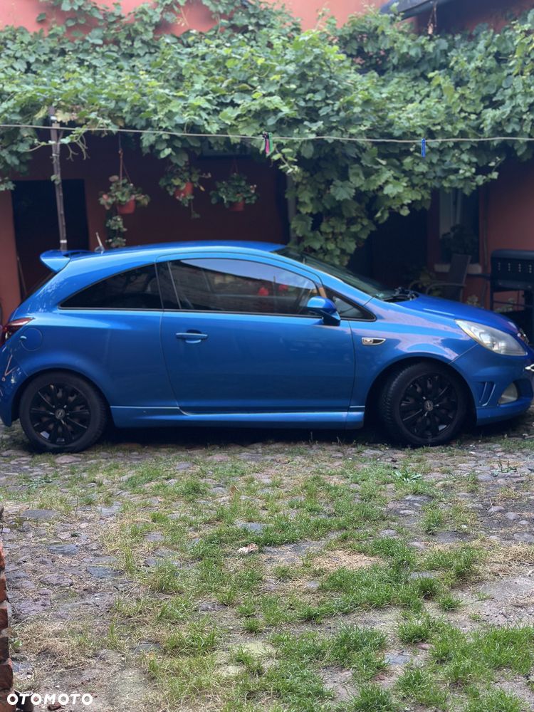 Opel Corsa 1.6T OPC - 21