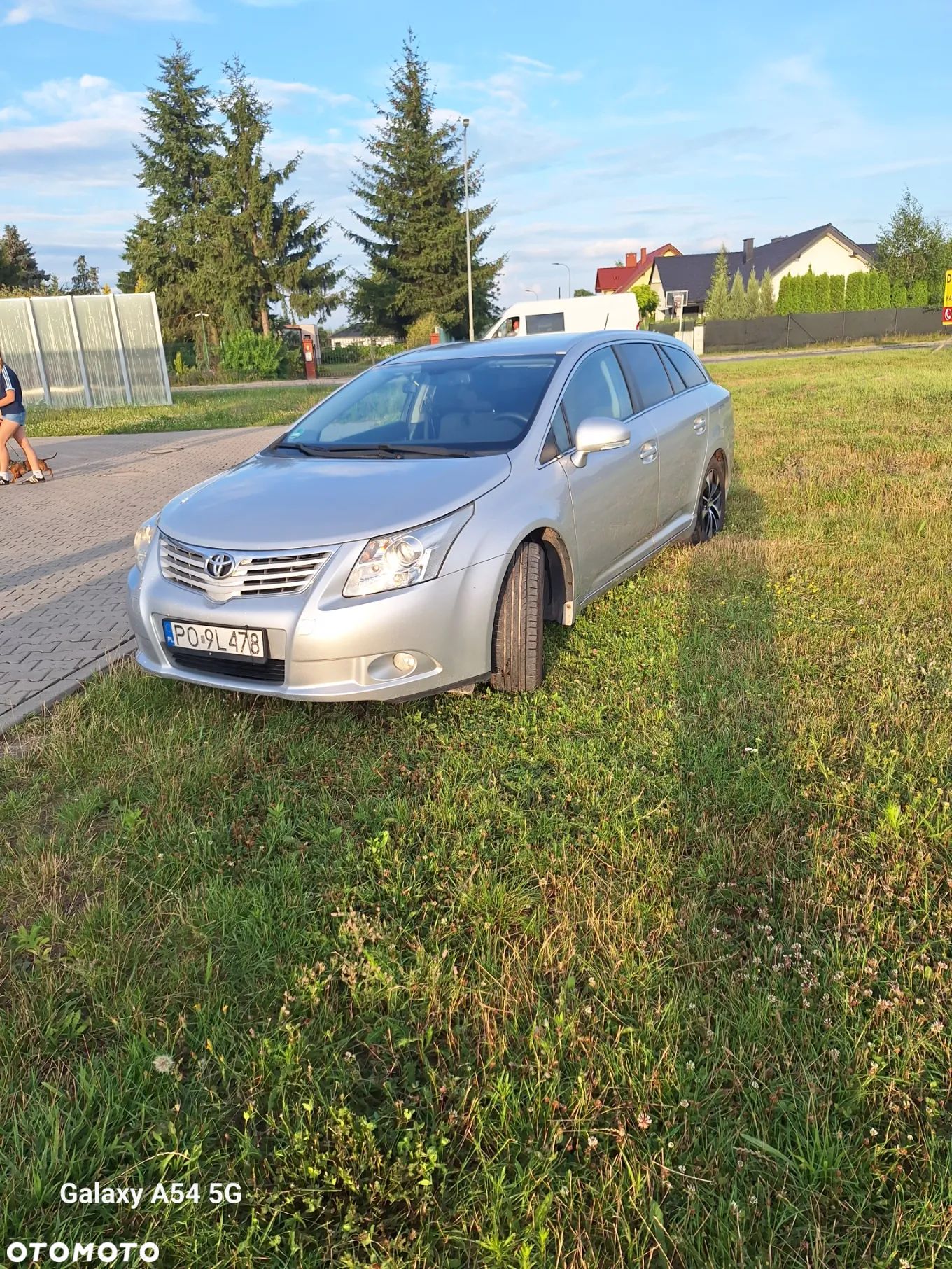 Toyota Avensis Combi 1.8 Sol - 1