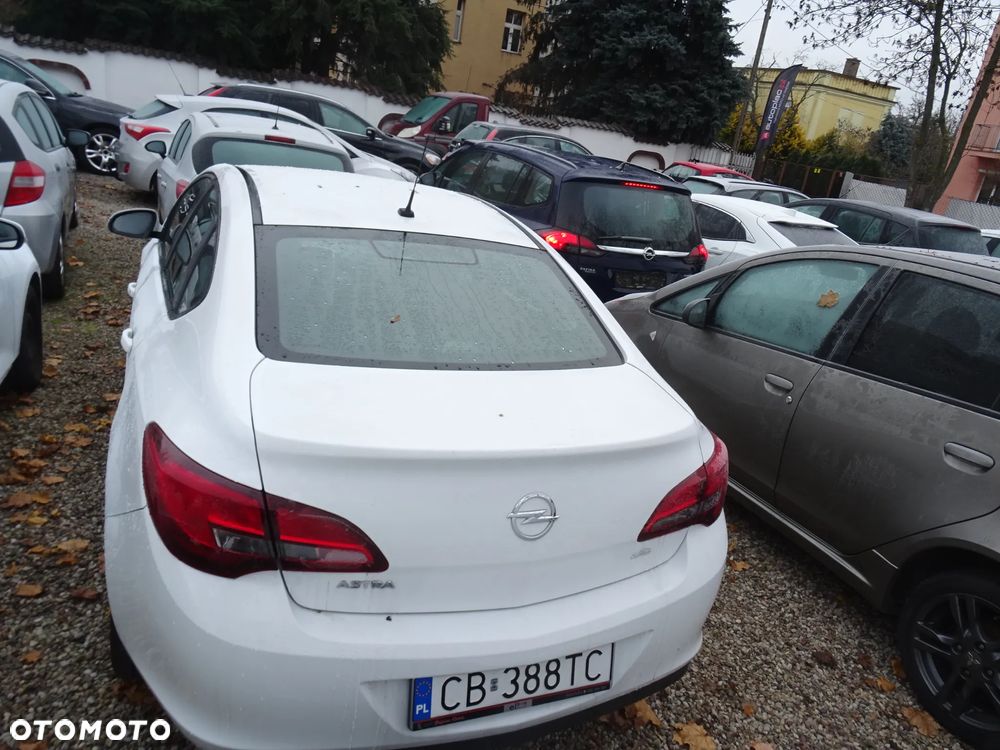 Opel Astra 1.6 Active EU6 - 13