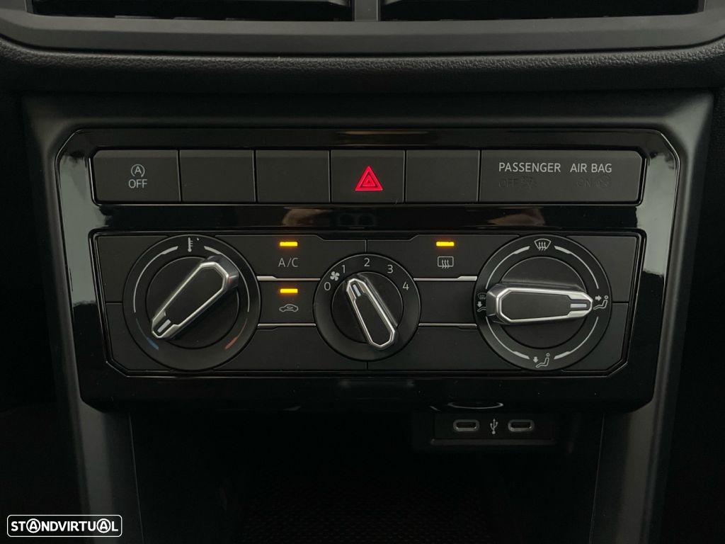 VW T-Cross 1.0 TSI Life - 16