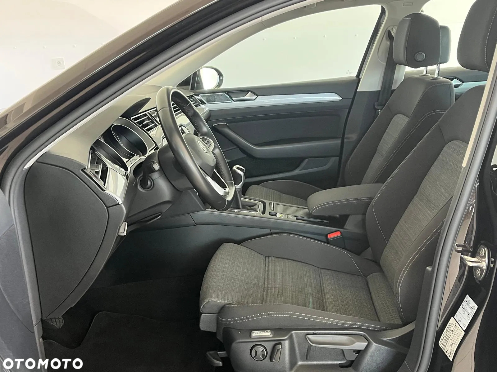 Volkswagen Passat 2.0 TDI EVO Business - 17