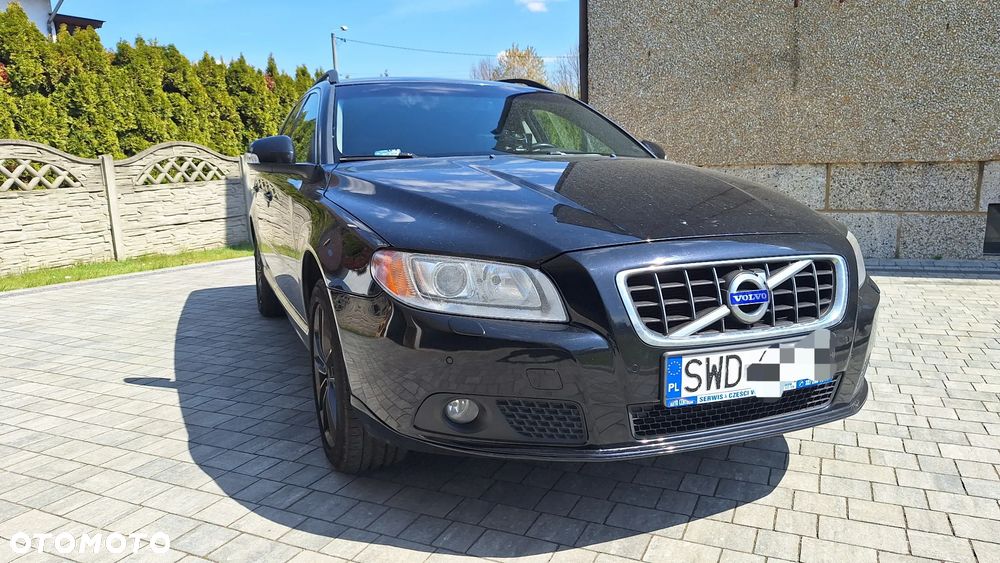 Volvo V70 D5 Momentum - 2