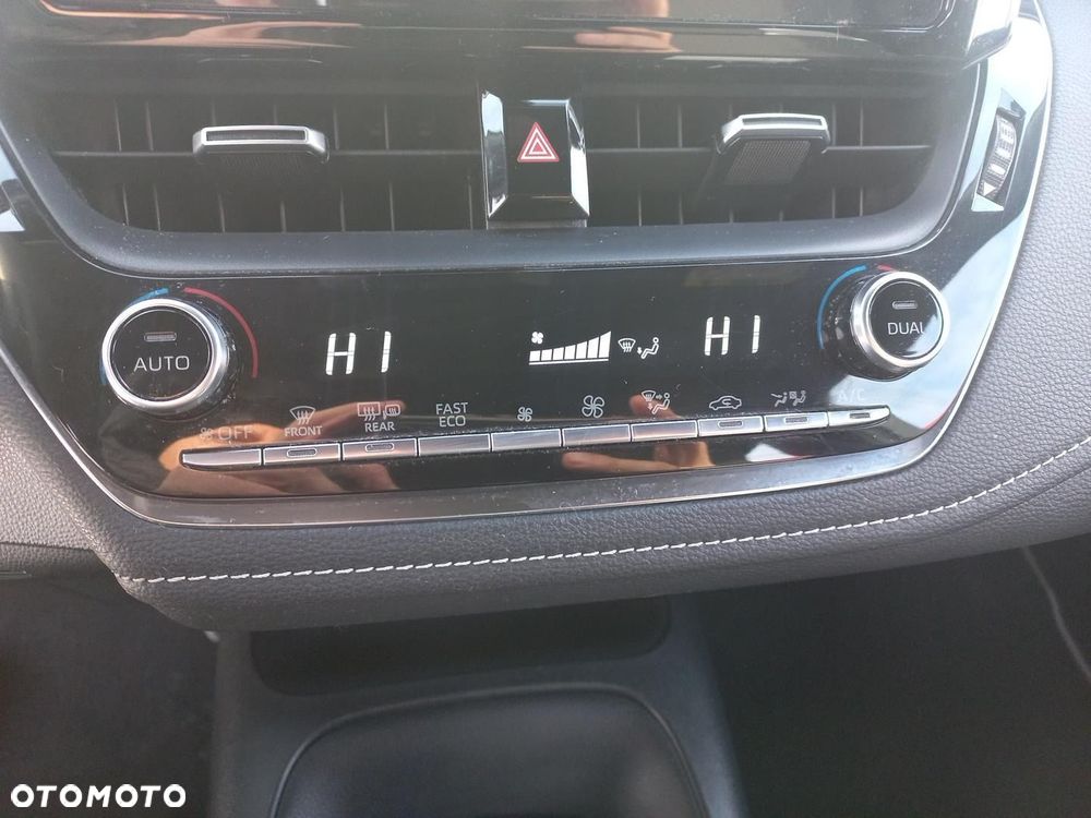 Toyota Corolla 1.8 Hybrid Comfort - 21