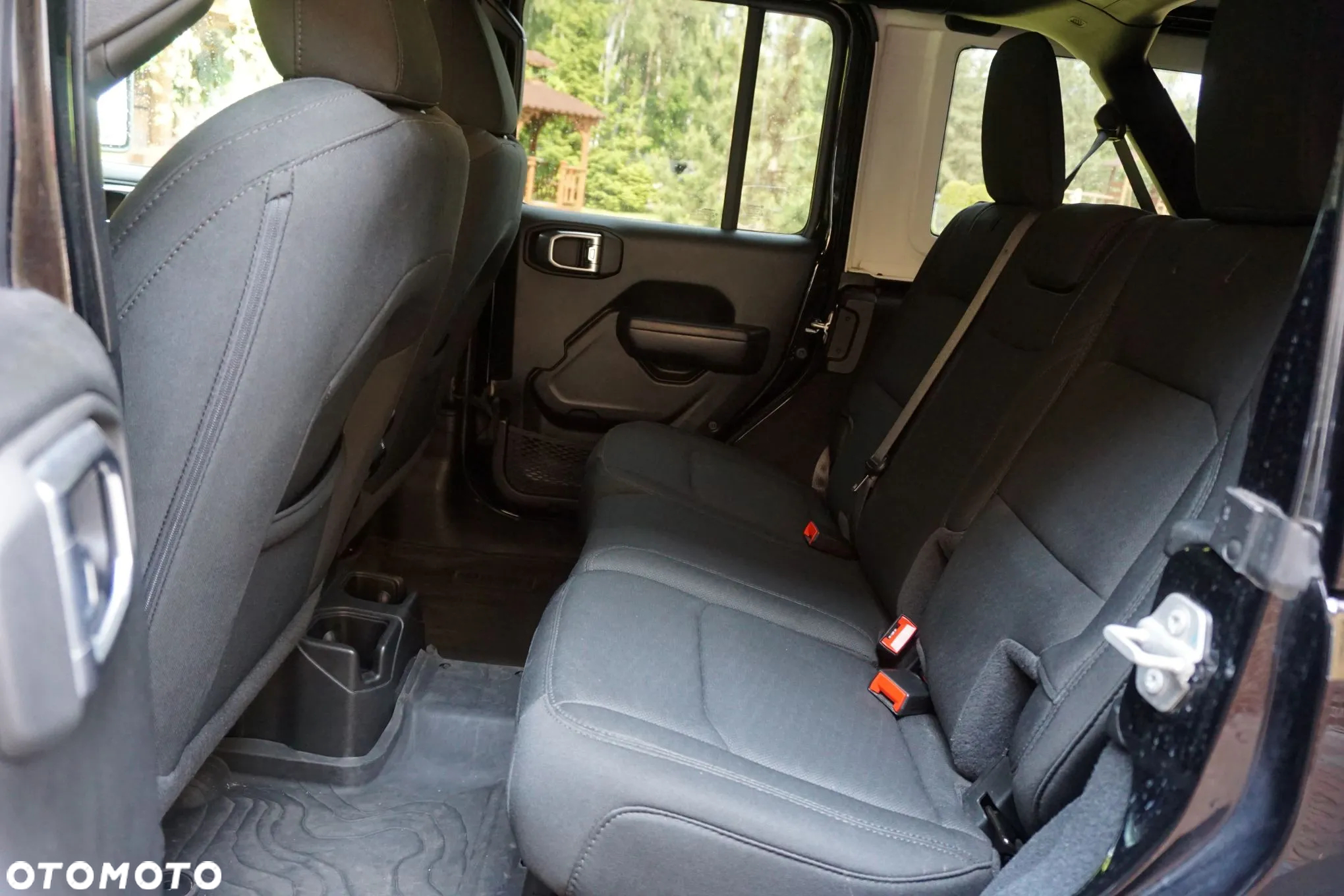 Jeep Wrangler - 14
