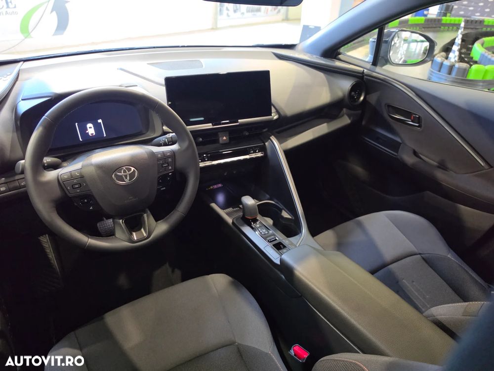 Toyota C-HR 1.8 Hybrid Team Deutschland - 22