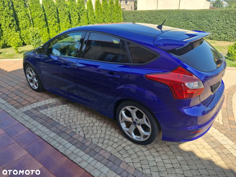 Ford Focus 2.0 EcoBoost ST - 4