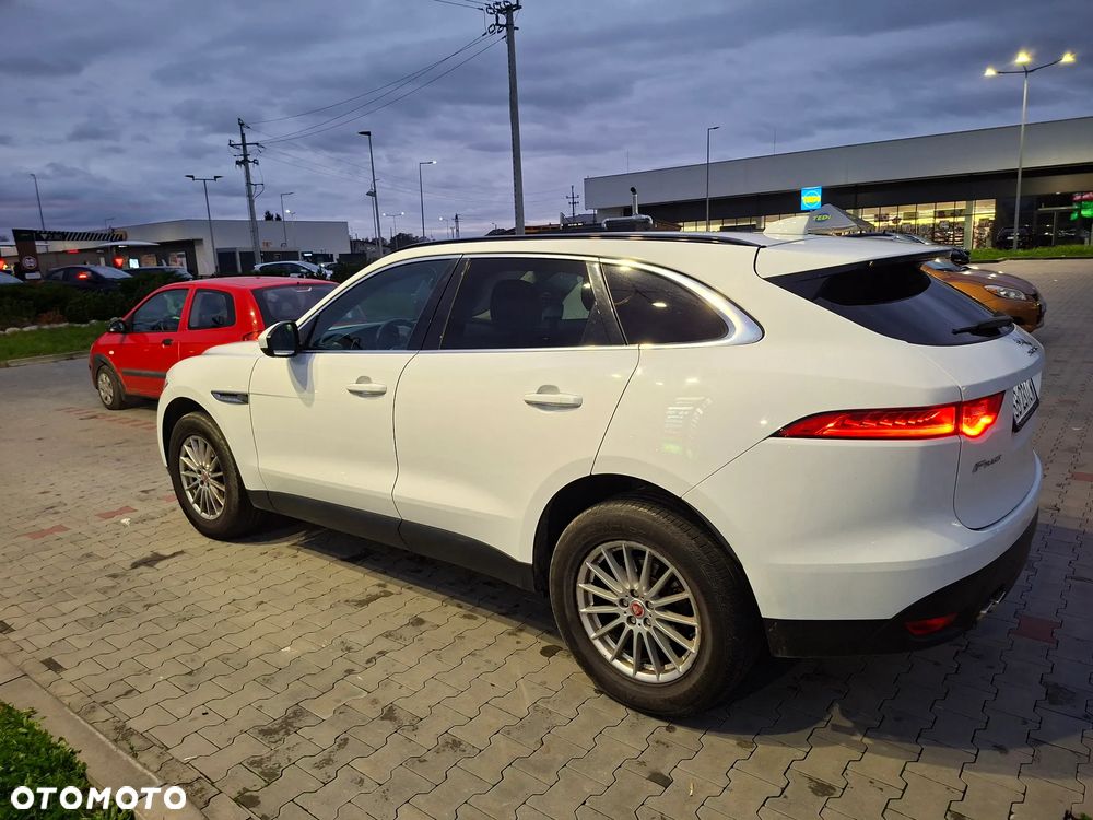 Jaguar F-Pace 2.0 i4D AWD Prestige - 13