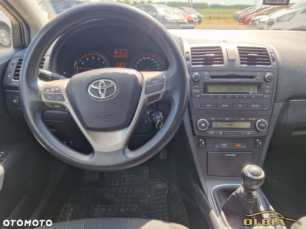 Toyota Avensis - 6