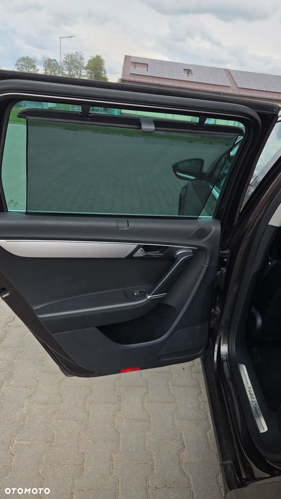 Volkswagen Passat 2.0 TDI 4Motion DSG BlueMotion Tech Highline - 17