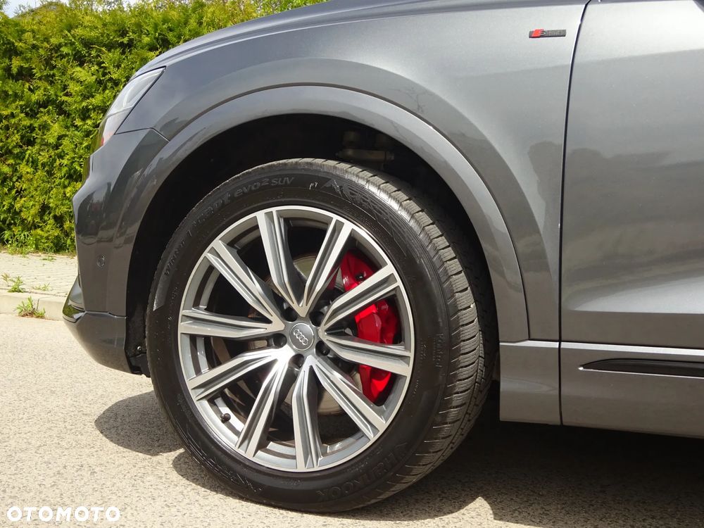 Audi Q8 SUV TFSI quattro 250 kW tiptronic S line business - 27
