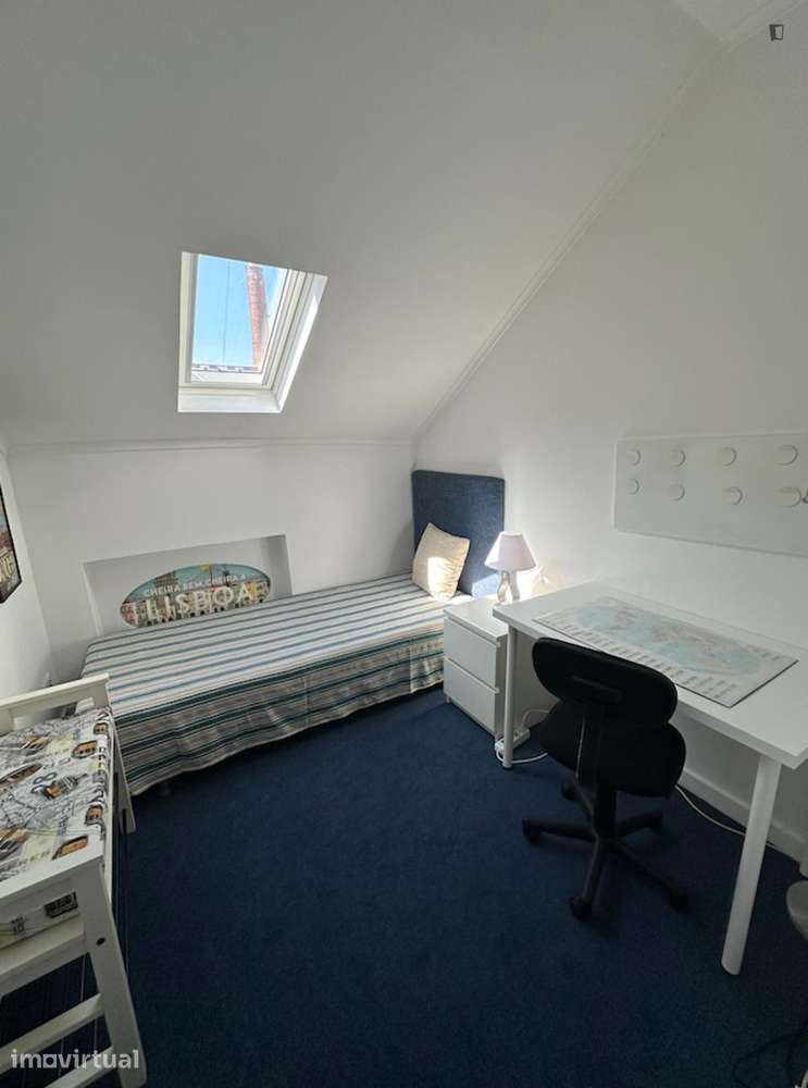Apartamento com 3 quartos - localizado em Sete Rios Lisbon - Grande imagem: 2/25
