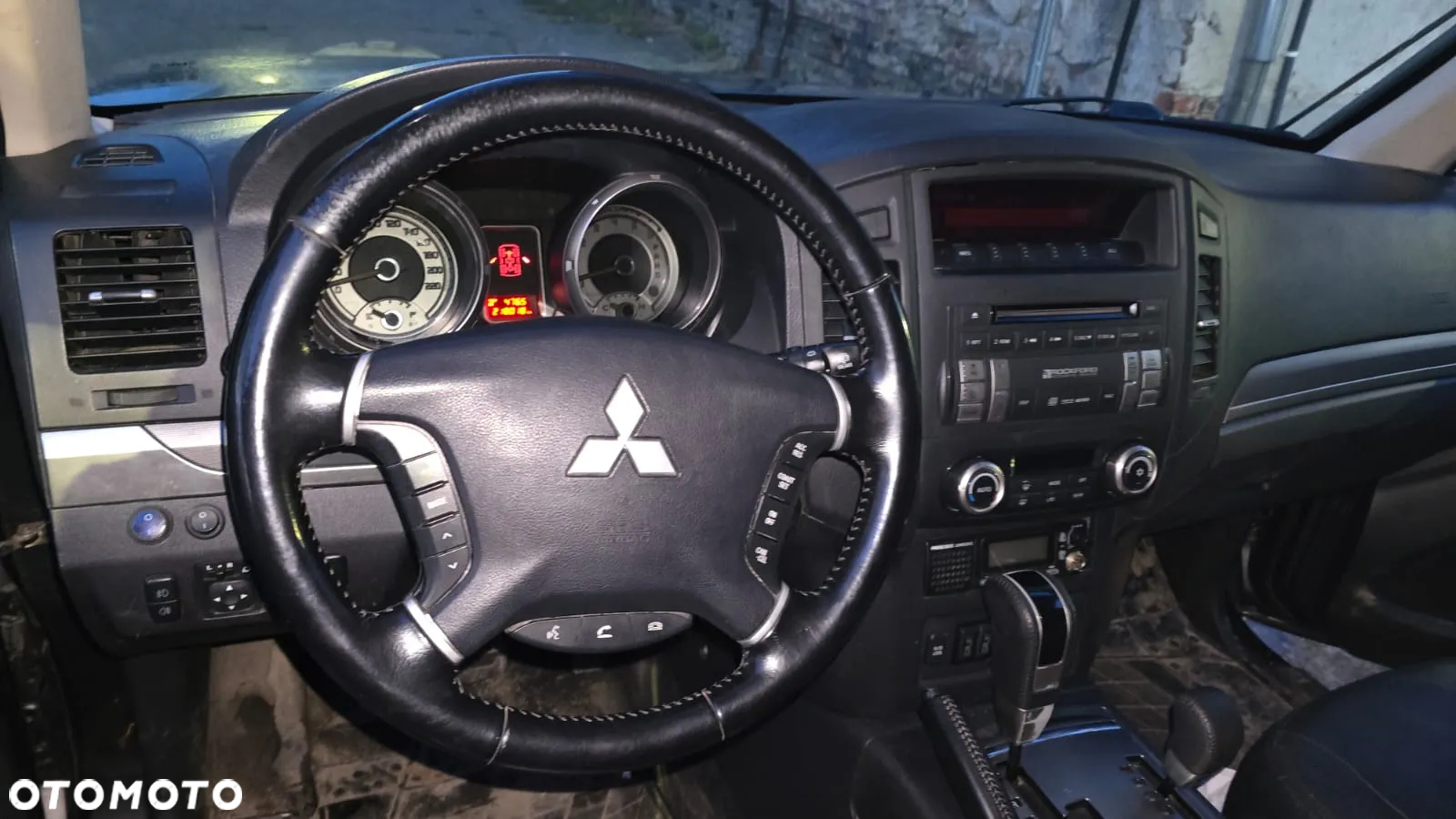Mitsubishi Pajero 3.2 DID Dakar