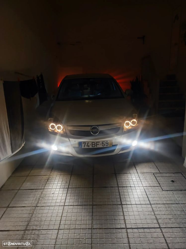 Opel Vectra 1.9 CDTi - 4