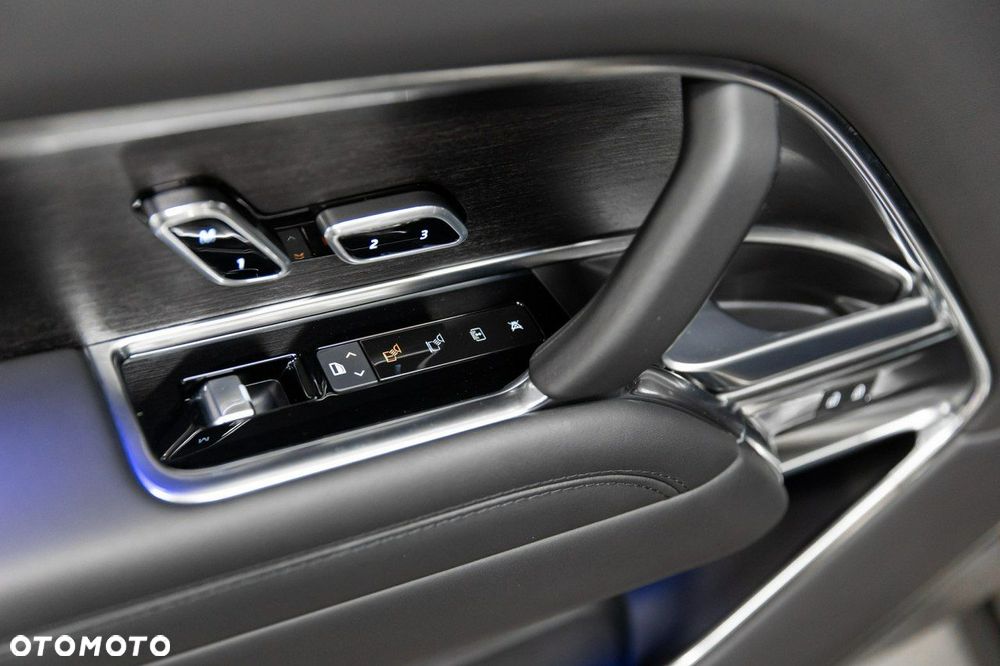 Land Rover Range Rover 4.4 V8 P535 LWB First Edition - 35