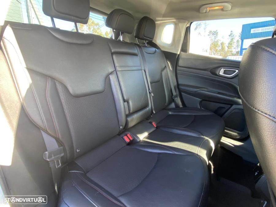 Jeep Compass 1.3 TG Trailhawk - 10