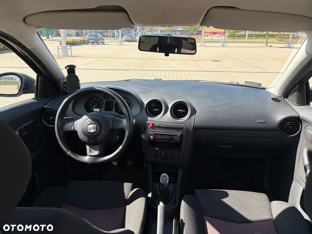 Seat Ibiza 1.4 16V Reference - 11