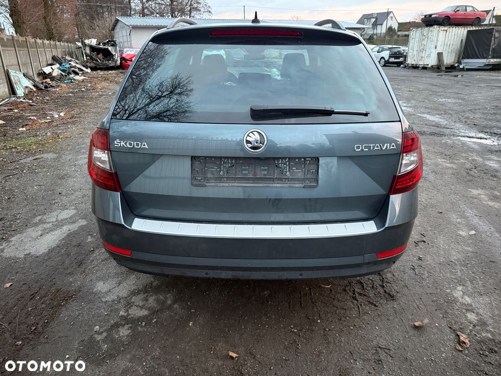 Skoda Octavia 2.0 TDI DSG Exclusive - 9