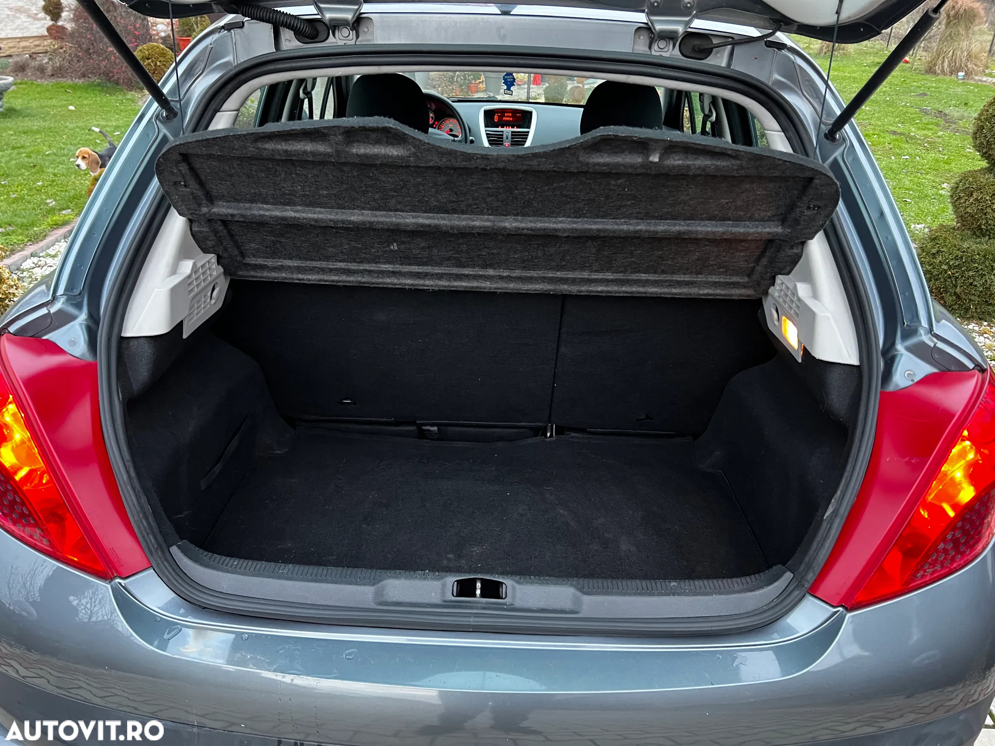 Peugeot 207 1.4 E Premium - 25