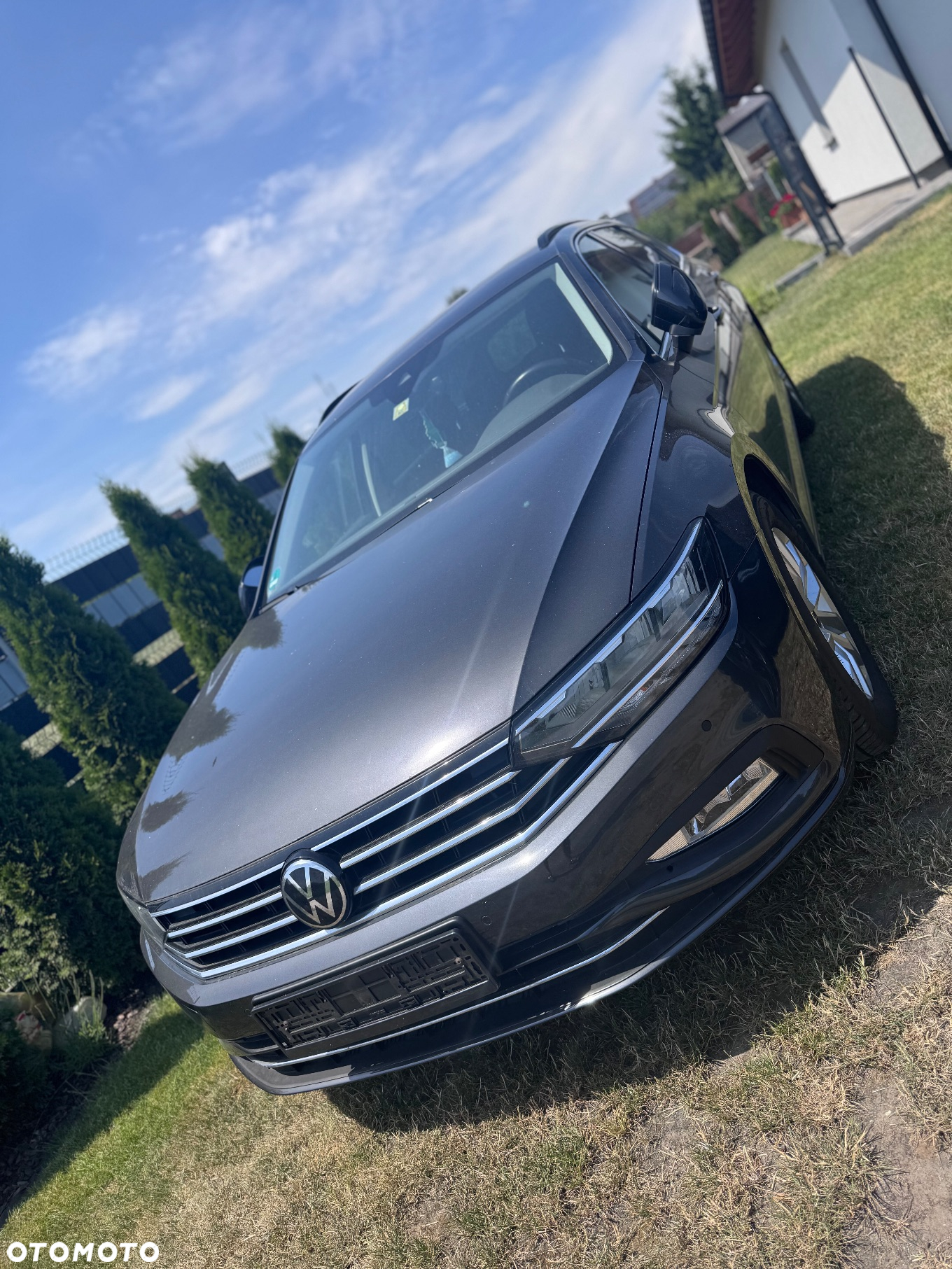 Volkswagen Passat - 4